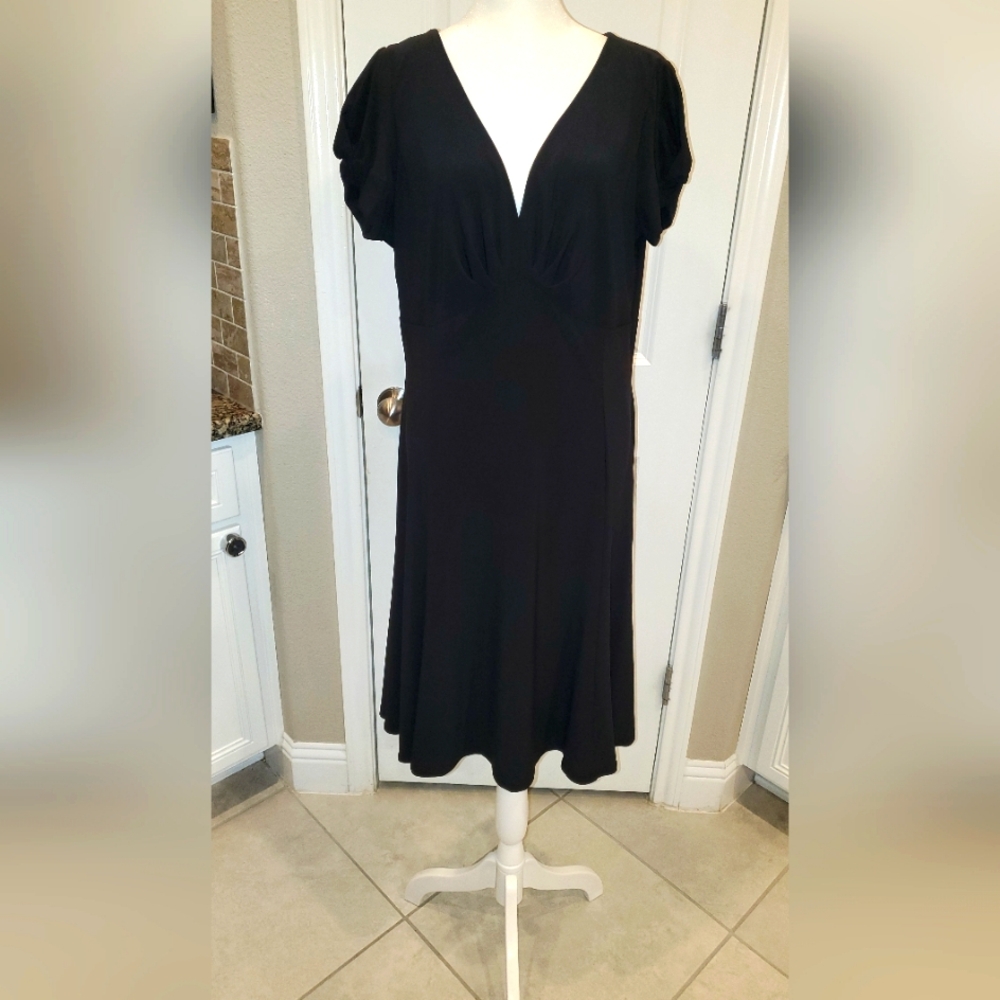 Chaps Short Sleeve Black Dress, V Neck A Line Midi Dress, Size XL